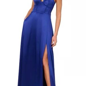 Elegant Blue Evening Gown